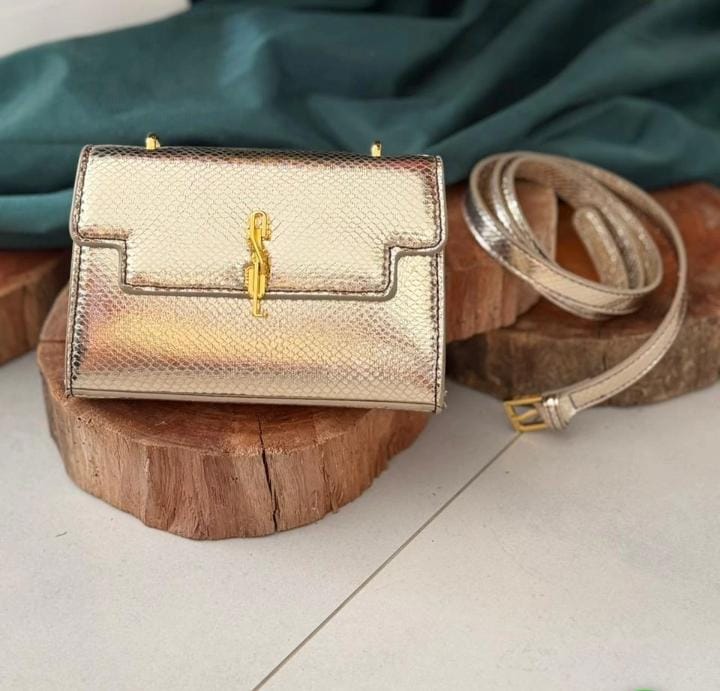 Bolsa Santa Lolla Dourada