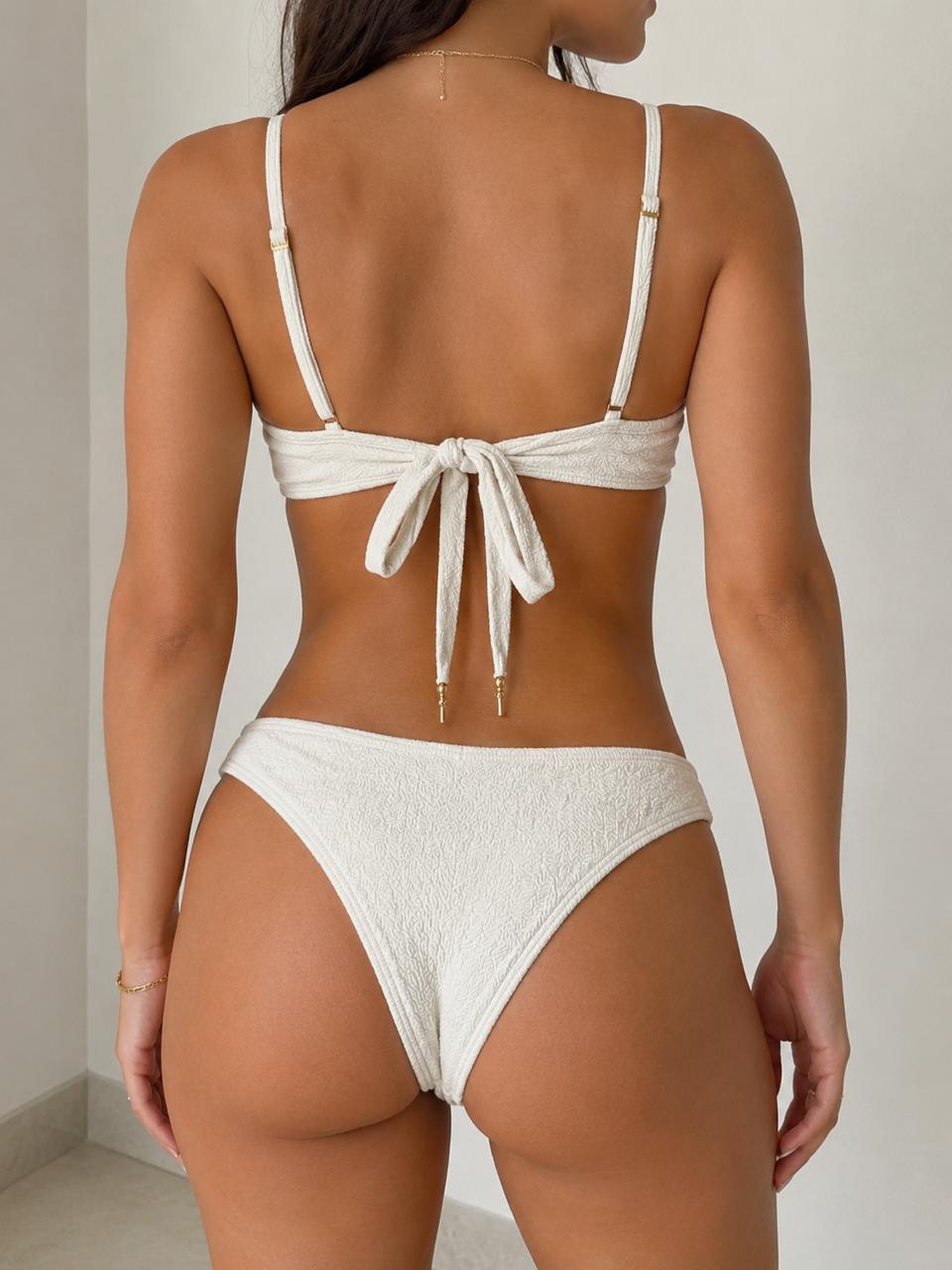 BIQUINI COM BOJO MEIA TAÇA
