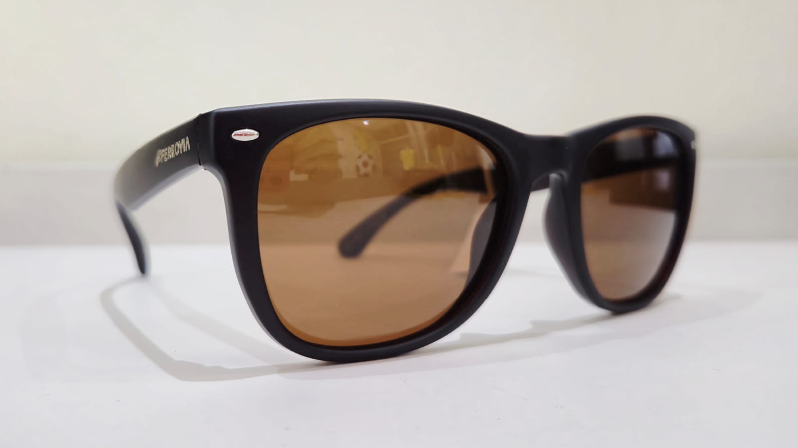 ÓCULOS DE SOL FERROVIA LINHA DA TERRA